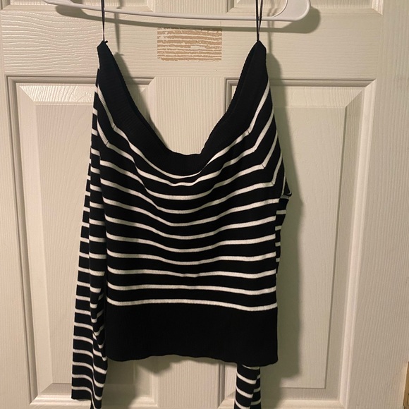 Elegant Off-the-Shoulder Striped Sweater - Picture 1 of 4